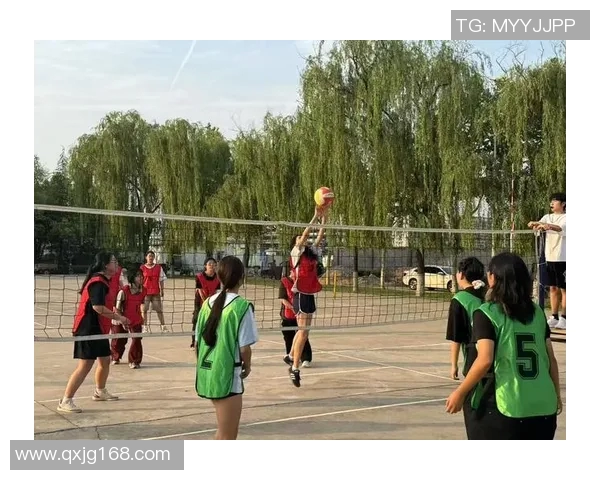 赛后分析：西安排球队与杭州排球队在比赛中的战术意识与表现对比